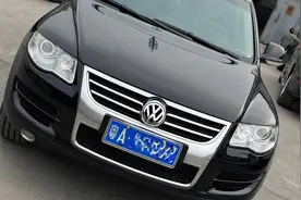 09年75万买的柴油途锐，如今还能卖10万，车主笑着进厂翻新继续开图片