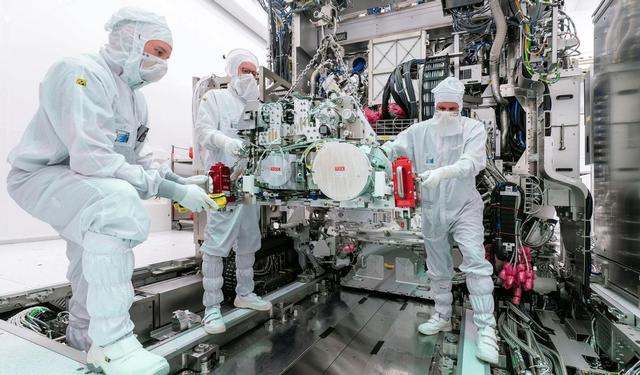 德国蔡司：DUV比EUV重要，美国的错误制裁，让中国成为了市场赢家