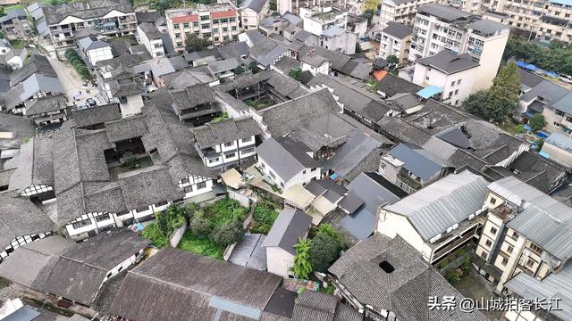 重庆大山藏着的真古镇，原汁原味烟火气很浓，很多本地人都没去过