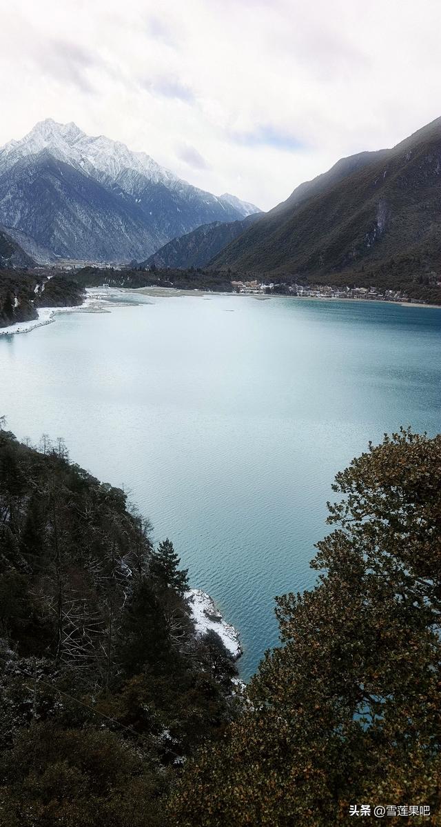 这里是林芝的第一个国家5A，是林芝的绿松石宝藏