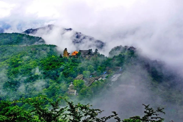 崆峒山初夏限定，赴一场秘境之约