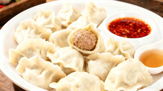 饺子：一枚面皮包裹的时光，如何成为中国北方的春节图腾？