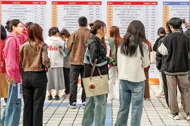6700余个岗位招贤纳士 运城市举办金秋招聘月专场招聘会图片