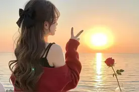 首次加别人微信，别只会说“你好”，高情商开场白来了，万能好用图片