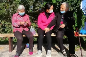 65岁以上老人，与人聊天不说这5句话，很多老人碰见熟人就说图片