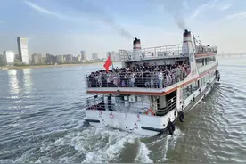 武汉轮渡今日恢复运营图片