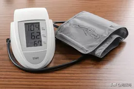 医生提醒：血压忽高忽低，比血压高还严重，主要表现以下三个方面图片