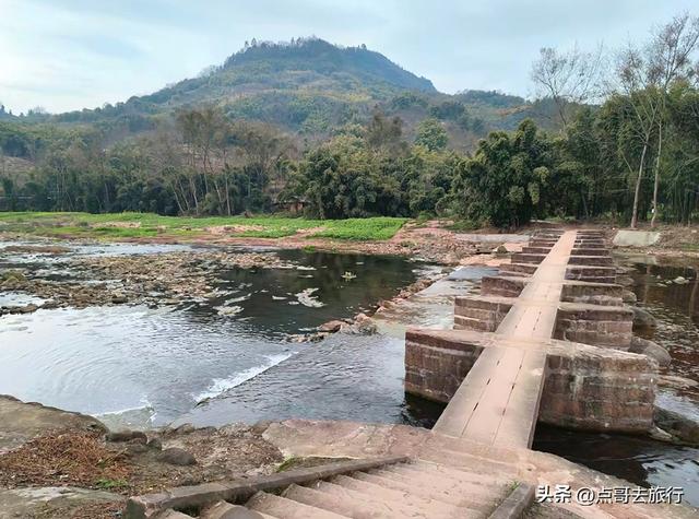 成都边陲小镇，被严重低估，古朴原始，每一个景点都让人惊叹！