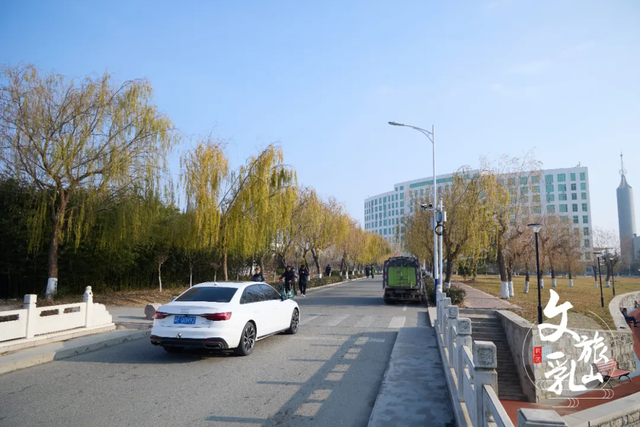 「冬游乳山」在大学里对话世界，在烟火中拥抱海风