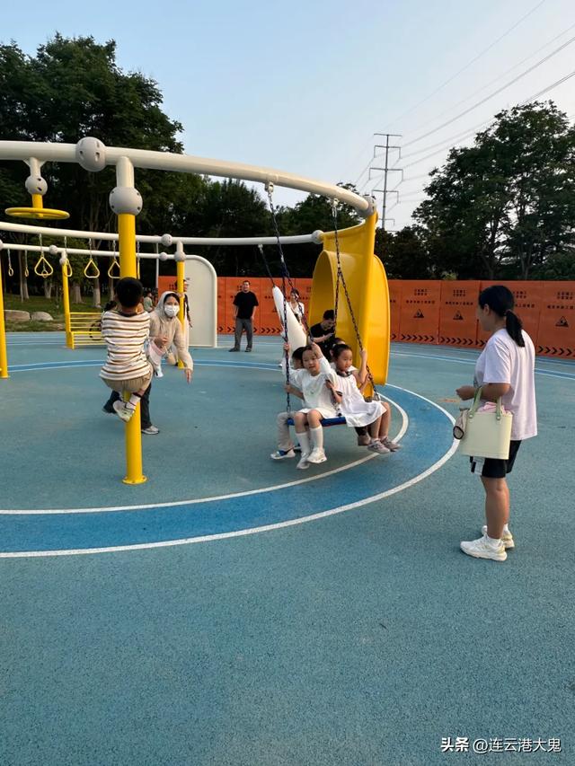 赣榆青龙河公园提档升级，市民休闲娱乐好去处