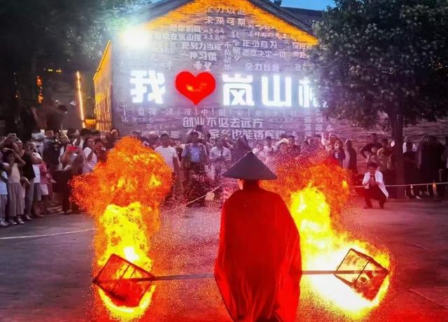 岚山根·运城印象街区： 领略多元美食文化独特魅力