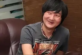 跟董洁激吻十年后，现在的王大治怎么样了？图片