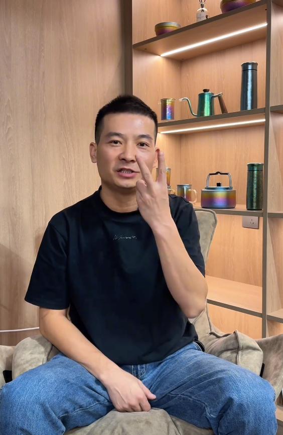 41岁老板西藏自驾游去世！事业成功、有钱有闲，疑太过自信害了他