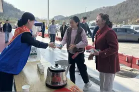 昼夜坚守护平安，温情服务暖旅途——广连高速圆满完成2025年春运“两保一优”工作图片