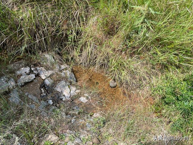 探寻包头市固阳县奔坝沟清代古商道遗址段