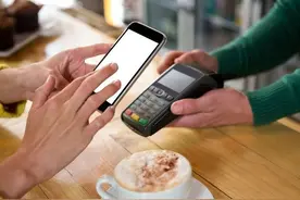 赶紧去查看一下，你的微信正在出卖你图片