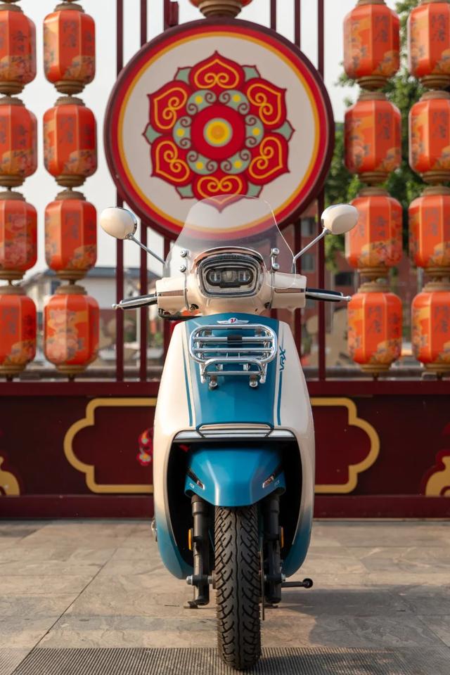 【车主说】中式建筑与欧式复古踏板车-记一次休闲游