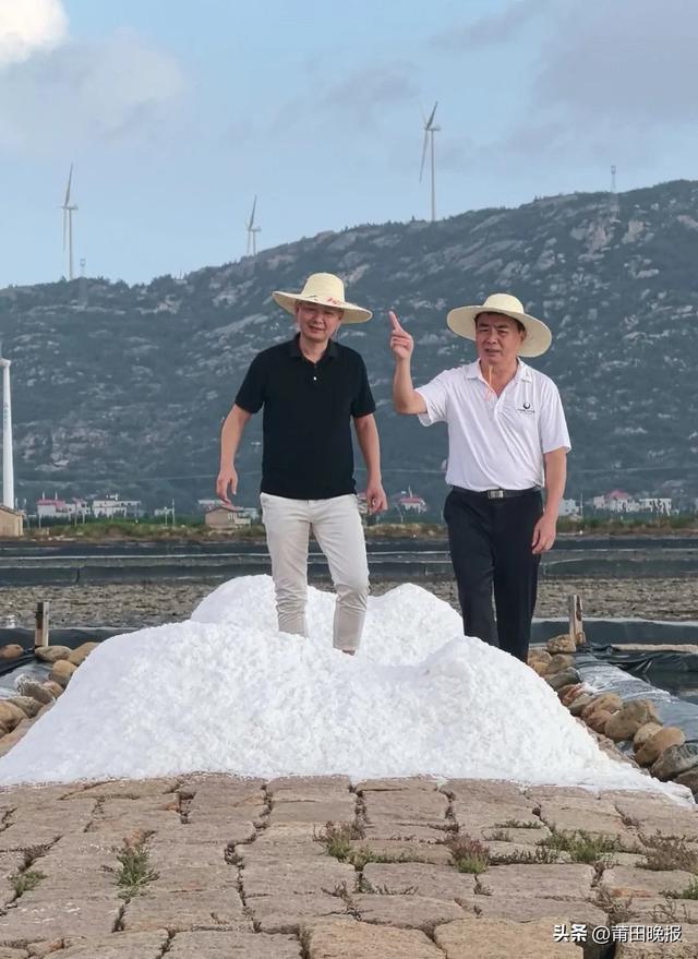 晚报记者带你探寻千年盐场的生态密码