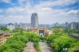 中国退步最快的3所985大学，曾经是“王者”，如今低分学生能捡漏图片