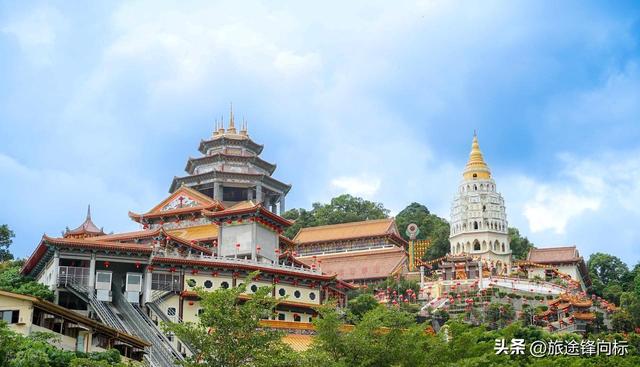 12月新马穿搭指南，避热防雨，适配逛吃玩可真好玩