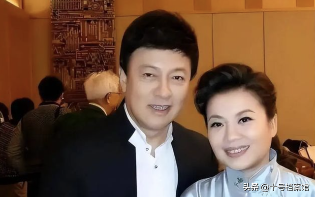 世上没有后悔药，57岁不婚不育靠"男闺蜜"陪伴的张也，原形毕露了
