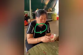 全红婵归队倒计时，给妈妈买项链，爸爸独自坐山头，网友找同款！图片