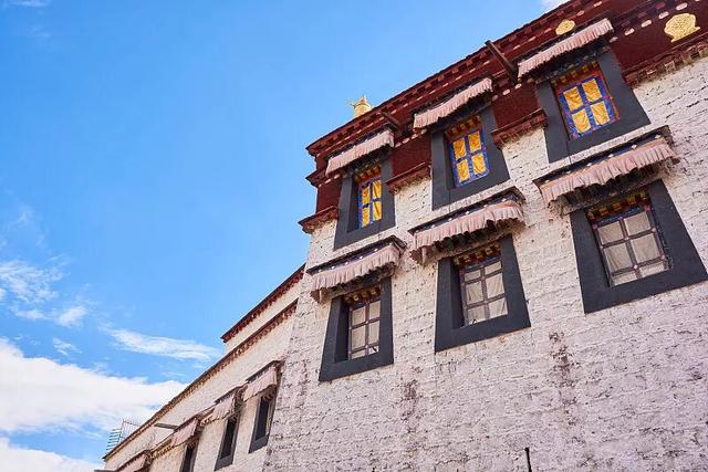 冬天游西藏才是真聪明！人少景美，关键还省钱。