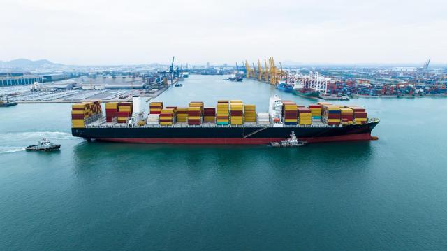 不对劲！冲绳美军不走了？日本两大动作藏不住，高市在做最坏准备