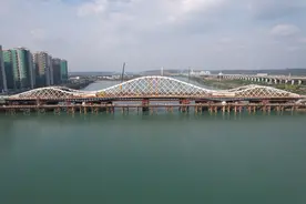 重庆潼南东升大桥主桥合龙图片