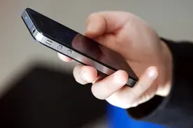 实名购买的手机卡，不缴费也不注销会怎样？网友：后悔知道得太晚图片