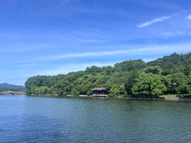 夏日西湖，8月9日。