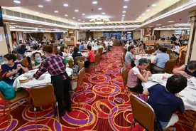 香港限时开放26工种近3万内地人来港赚高薪，港媒“放蛇”揭中介乱相：先收巨额中介费，再每月扣克大半工资图片