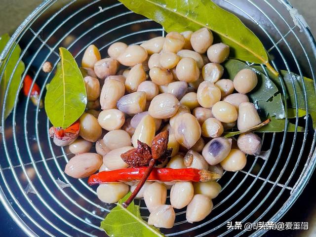 生吃强肾，熟吃健脾！每天吃一点，作用真大，不懂吃真可惜！