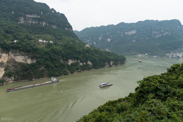 江苏友好国际旅行社邀您开启全家三峡欢乐之旅！