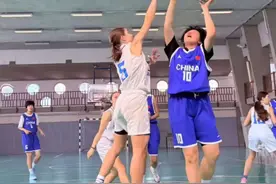 临沂第三十五中学U15女篮，夺得欧洲青少年篮球锦标赛冠军图片