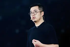 39岁蒋凡问鼎阿里核心层，37岁张大奕相夫教子了吗？图片