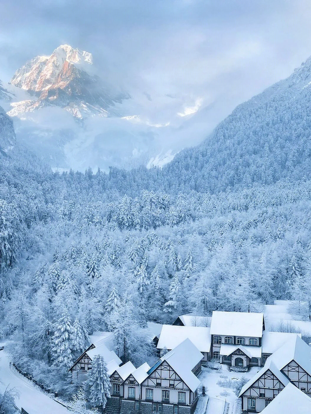 强烈建议12-2月走起的8条路线！北上赏雪南下避寒，选一条出发吧