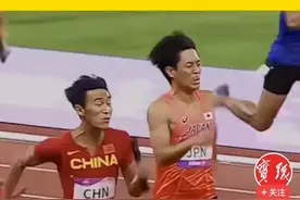 为什么陈佳鹏可以胜任最关键的最后一棒呢？图片