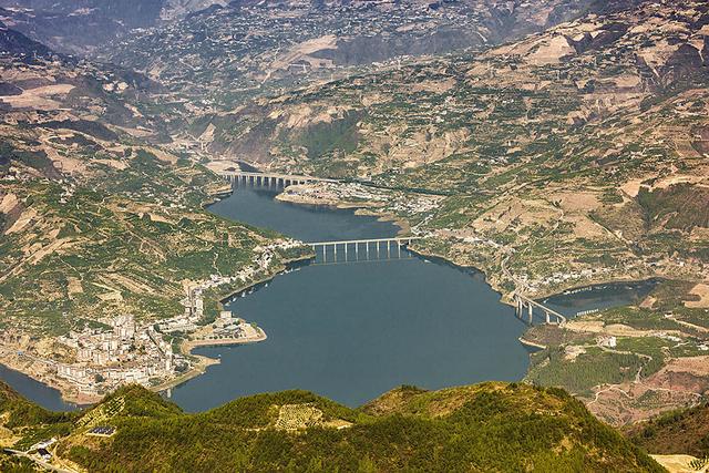 2024深秋四川行17 三峡之巅景区：登三峡之巅，揽夔门雄姿​