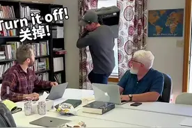 笑滇了！云南“打歌舞”在国外杀疯了，网友：伦敦全是打歌舞！图片