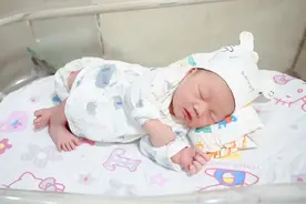 宝宝的5个“聪明相”，若能占一半，大概率会很聪慧图片