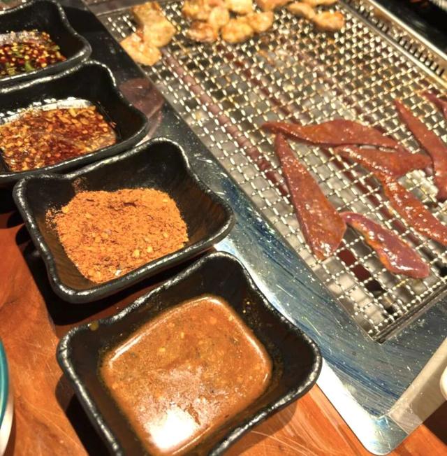 不输昆明！高铁可达20℃暖冬小城，泡温泉晒太阳水果随吃！人少物价低，6元就嗦粉！