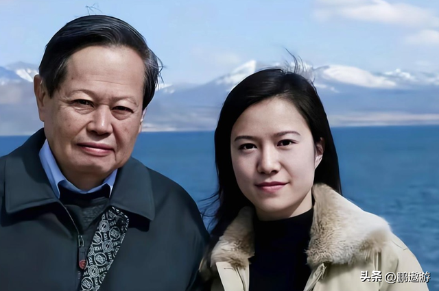 杨振宁走后，翁帆发声，伴随两人的三个疑问，也该解开了