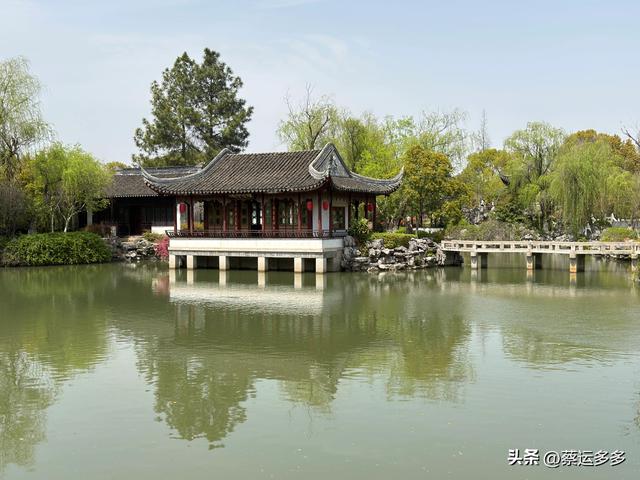 清明访千灯，顾园寄幽思