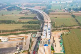 中交一公局集团国道108项目铁路跨线桥转体施工全部完成图片