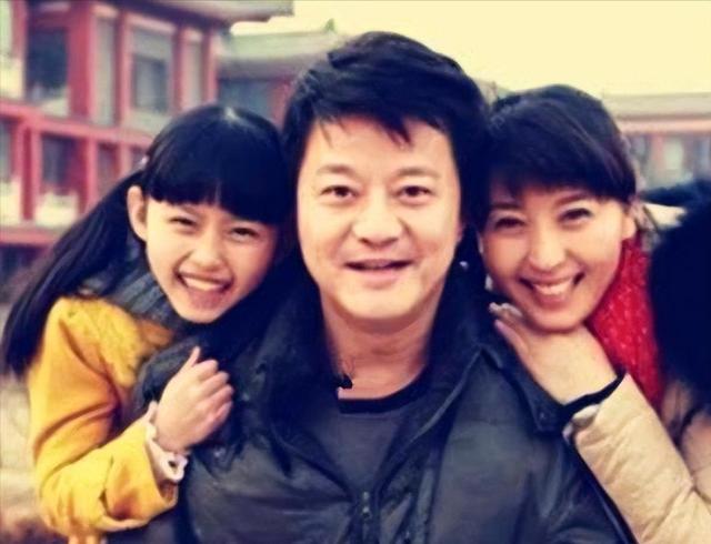 再迎噩耗！闫学晶被举报偷税，证据已提交机关	，这次恐有牢狱之灾