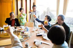 你被提拔了要讲两句，不能说“感谢领导”，用“三心”话术赢尊重图片