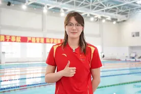 800米自由泳强势夺冠！21岁奥运冠军大爆发，中国队包揽前3厉害了图片