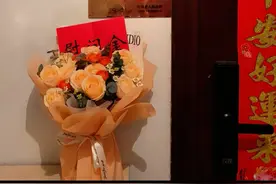 功臣之家，光荣之家，一门5块牌子，这才是我们该追的星图片