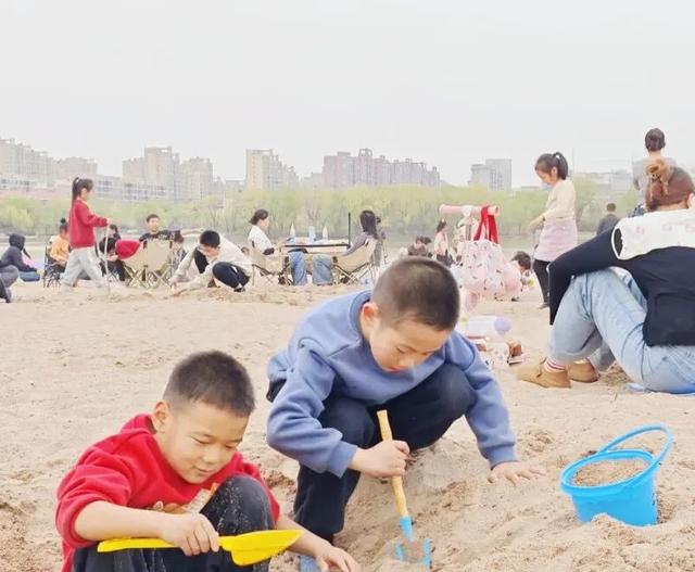 运城市中心藏了一片“海”!走,带你去看治愈系沙滩